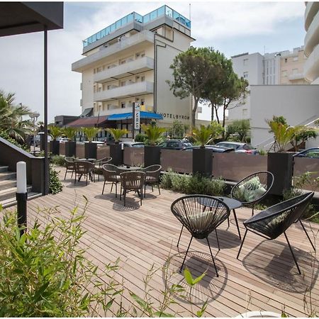 Hotel Caraibi Milano Marittima Exterior foto