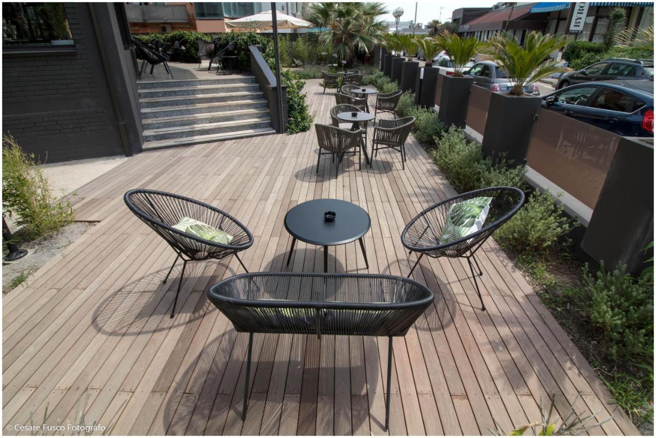 Hotel Caraibi Milano Marittima Exterior foto
